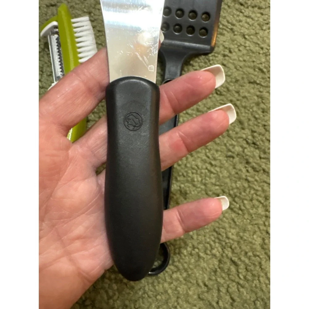 Farberware Spatula Pampered Chef Spreader and Vegetable Peeler Brush Set 3pc